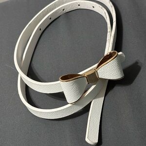 Elegant White Bow Belt
